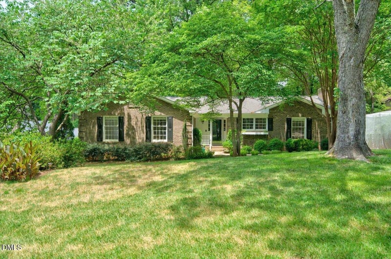 1120 Whippoorwill Ln, Raleigh, NC 27609