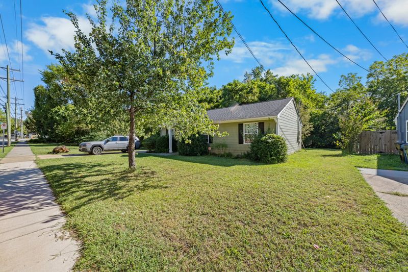 1122 N Roxboro St, Durham, NC 27701