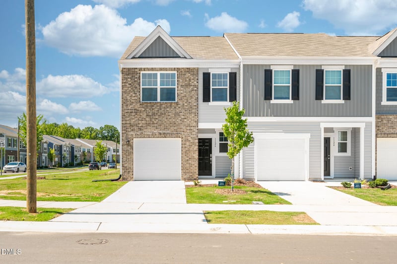 1126 Tofino Dr, Durham, NC 27704