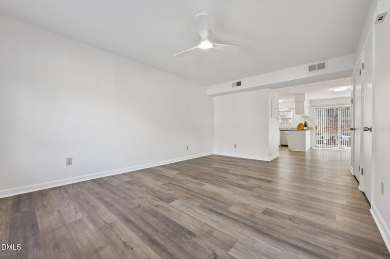 1128 Nottingham Cir, Cary, NC 27511