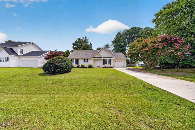 113 S Buttress Dr, Fuquay Varina, NC 27526