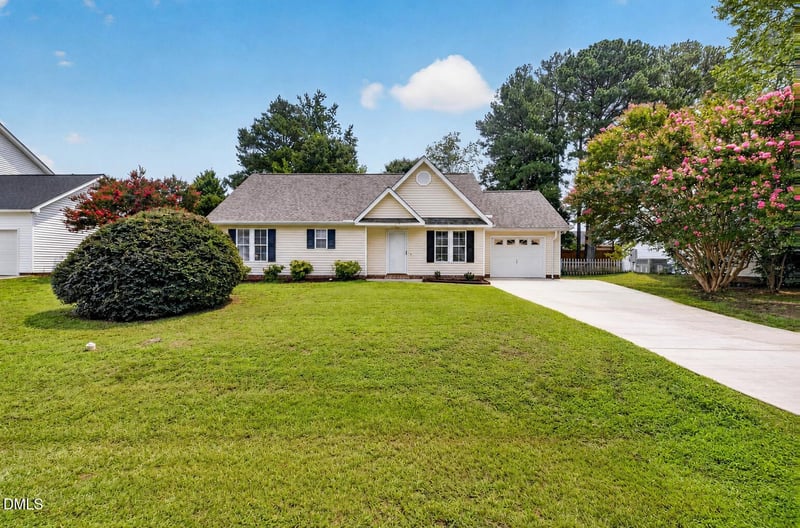 113 S Buttress Dr, Fuquay Varina, NC 27526