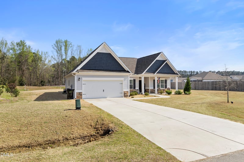 113 Lexington Dr, Sanford, NC 27332