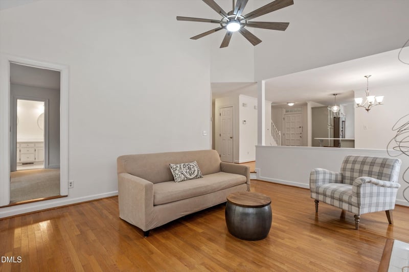 113 Long Shadow Ln, Cary, NC 27518