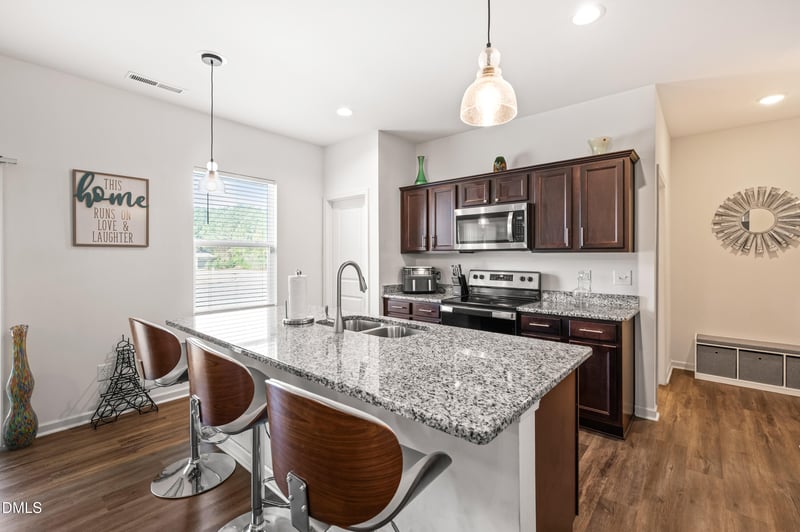 113 Quincy Meadow Ave, Zebulon, NC 27597