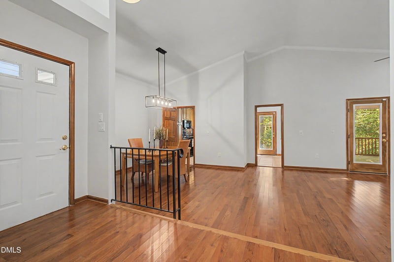 113 Tiercel Ct, Cary, NC 27518