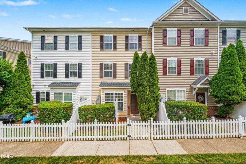 1130 Renewal Pl #106, Raleigh, NC 27603