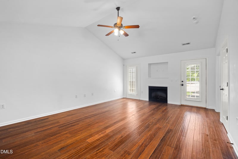 11301 Clubhaven Pl #100, Raleigh, NC 27617