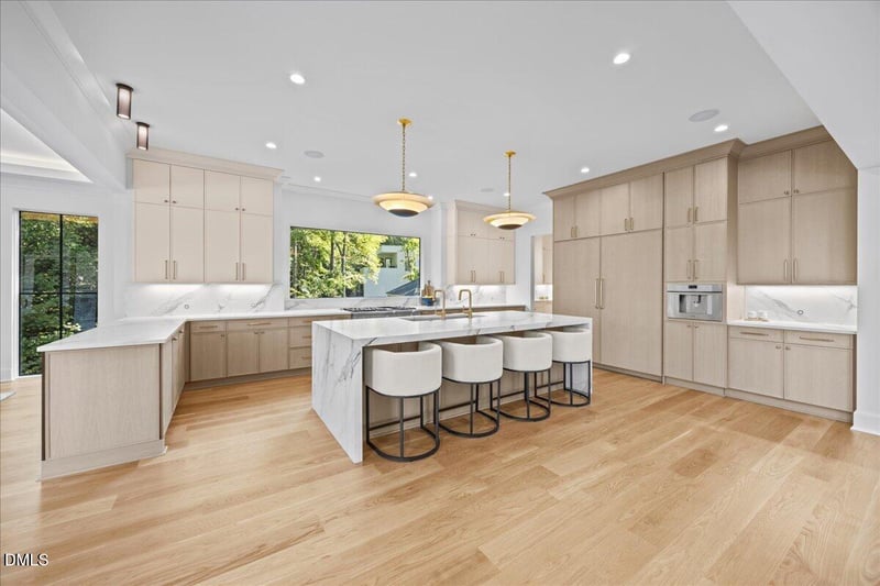 1132 Wimbleton Dr, Raleigh, NC 27609