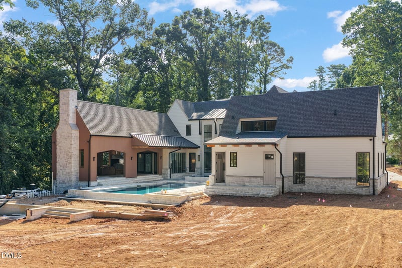 1132 Wimbleton Dr, Raleigh, NC 27609
