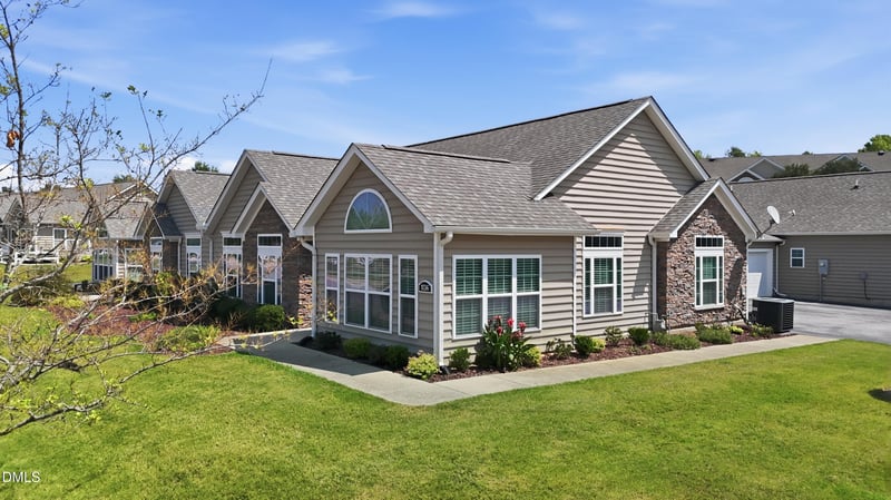 1136 Blue Bird Ln, Wake Forest, NC 27587