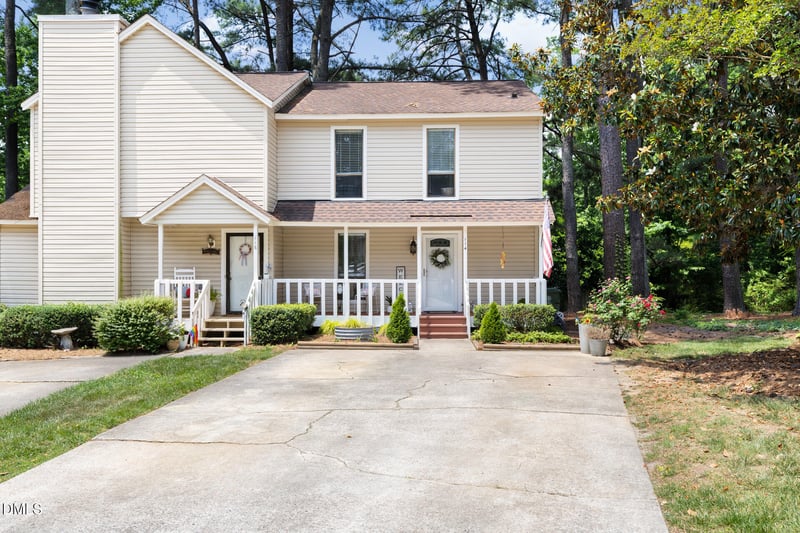 114 Arbuckle Ln, Cary, NC 27511