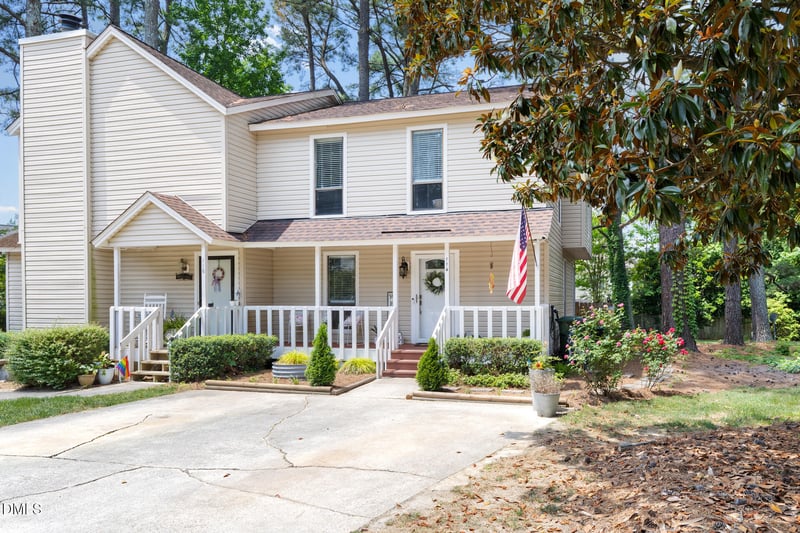 114 Arbuckle Ln, Cary, NC 27511