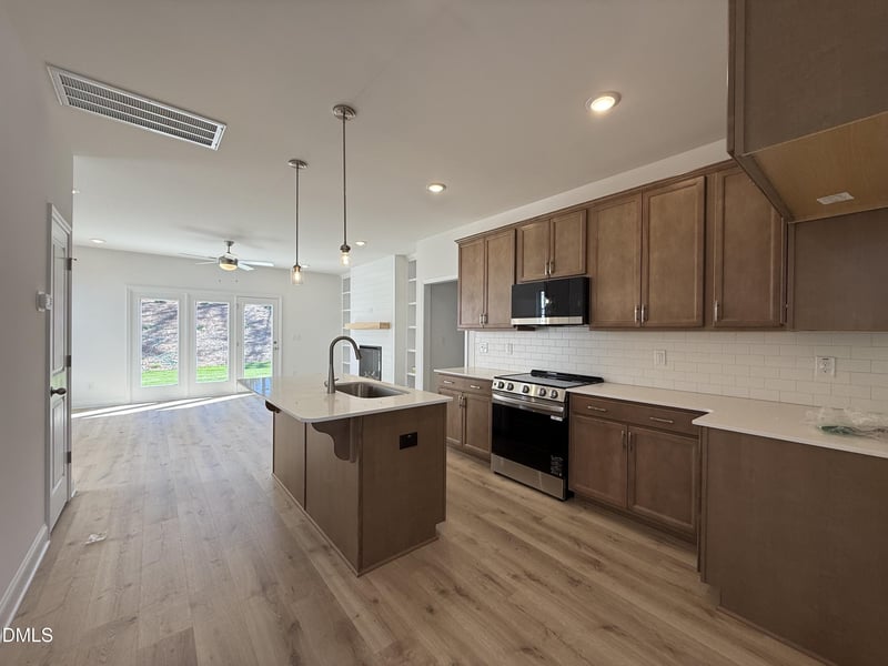 114 Cinnabar St, Clayton, NC 27527