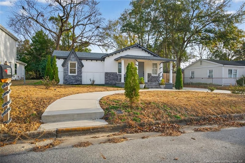 114 Phillips St, Fayetteville, NC 28301