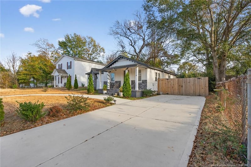 114 Phillips St, Fayetteville, NC 28301