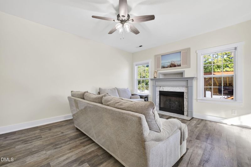 1140 Country Club Ln, Zebulon, NC 27597