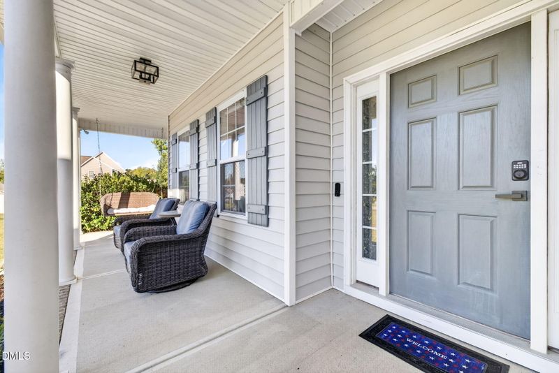 1140 Country Club Ln, Zebulon, NC 27597