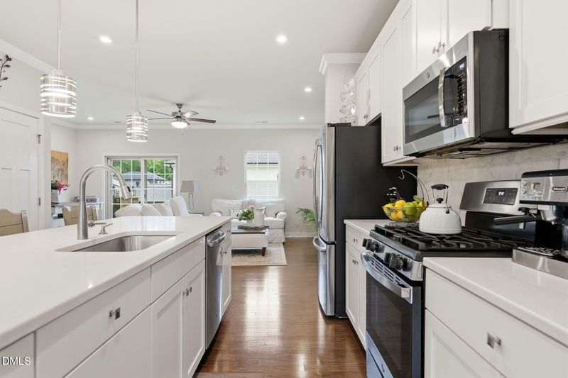 1141 Bradburn Dr, Durham, NC 27713