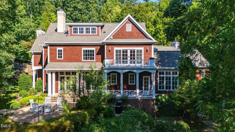 11417 Governors Dr, Chapel Hill, NC 27517