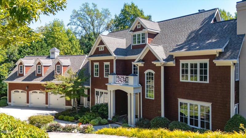11417 Governors Dr, Chapel Hill, NC 27517