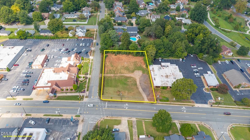 1147 S Church St, Burlington, NC 27215