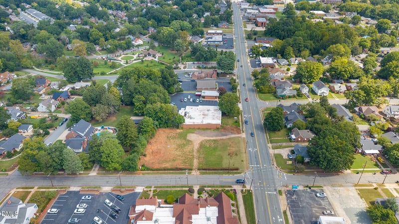 1147 S Church St, Burlington, NC 27215