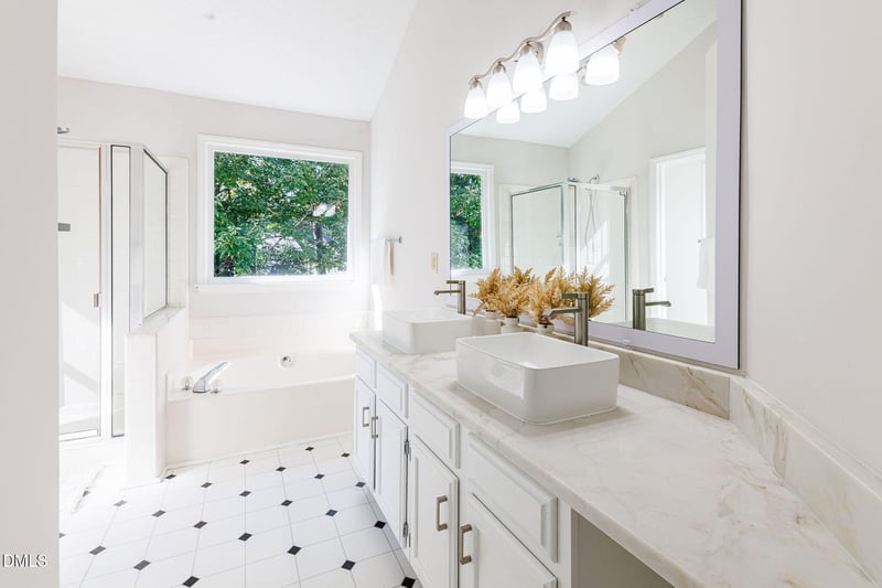 115 Arvo Ln, Cary, NC 27513