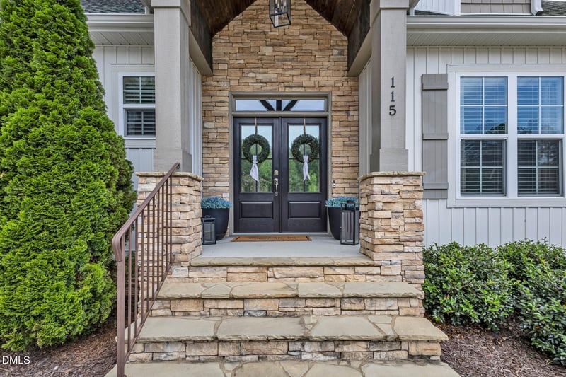 115 Crosby Ln, Sanford, NC 27330