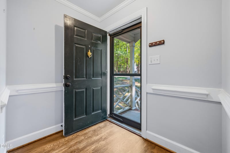 115 Hedgerow Ct, Cary, NC 27513