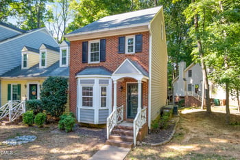 115 Hedgerow Ct, Cary, NC 27513