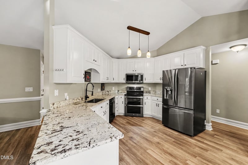 115 Lakeview Ct, Garner, NC 27529