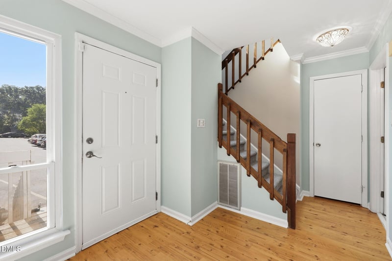 115 Virginia Pl, Cary, NC 27513