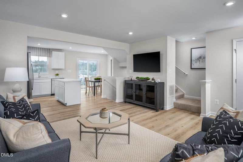 116 Sunny Acrs Rd, Raleigh, NC 27603