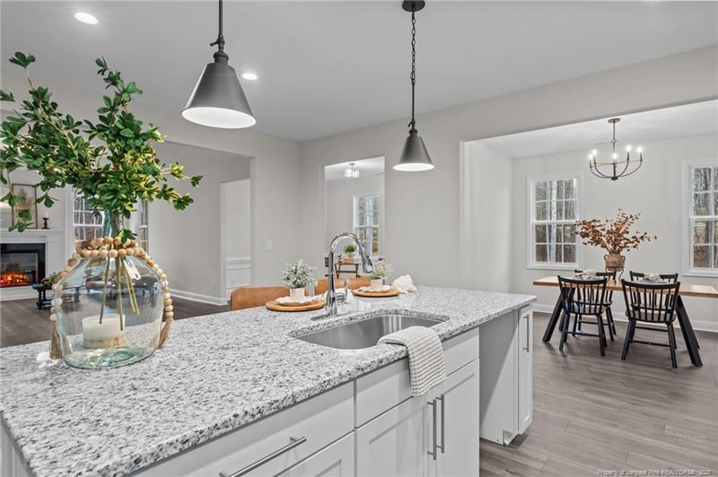 117 Godwin Ct, Sanford, NC 27330