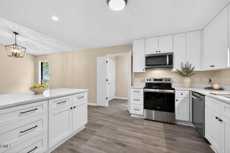 117 Trappers Run Dr, Cary, NC 27513