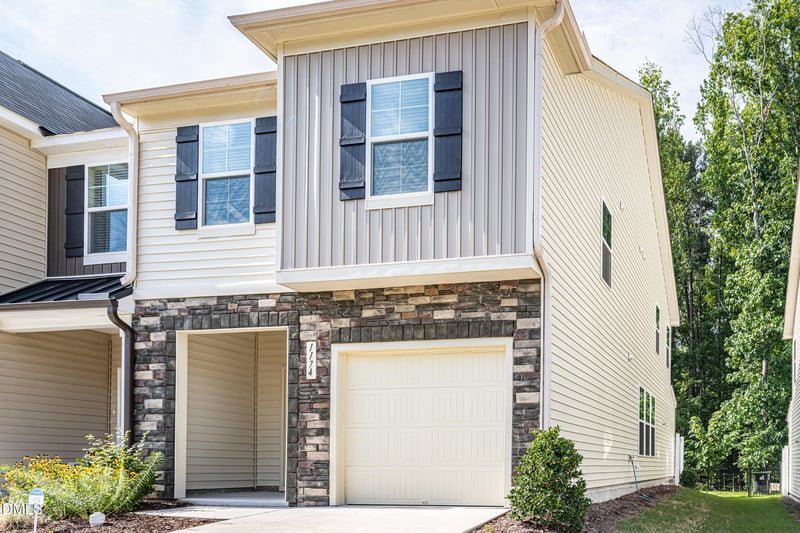 1174 Channel Drop Dr, Durham, NC 27703