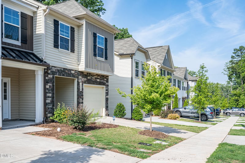 1174 Channel Drop Dr, Durham, NC 27703