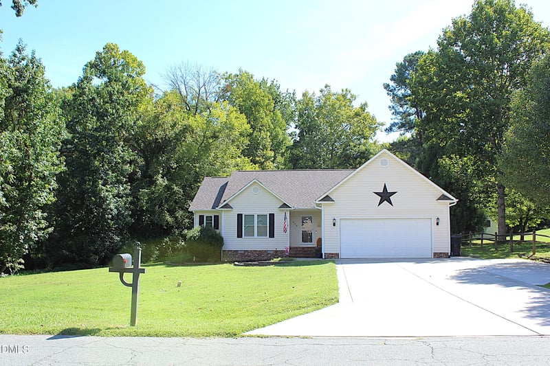 118 Random Ln, Burlington, NC 27215