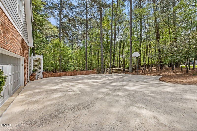 11816 Straley Pl, Raleigh, NC 27614