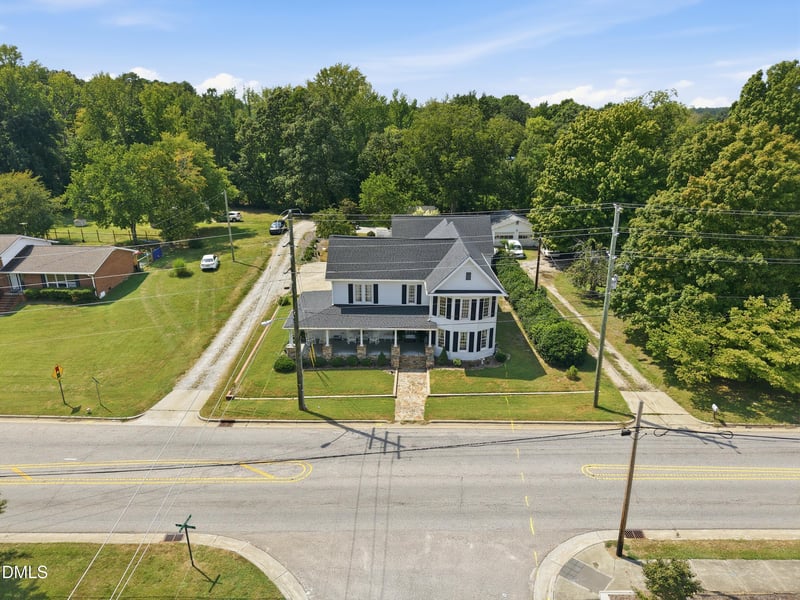 119 N College St, Youngsville, NC 27596
