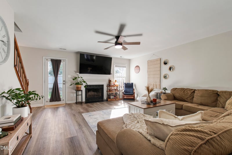 119 S Mclean Ct, Cary, NC 27513