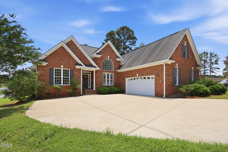119 Meadow Spring Ln, Sanford, NC 27332