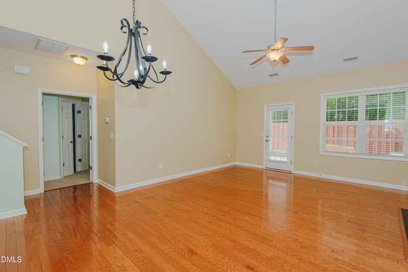 119 Starling St, Mebane, NC 27302