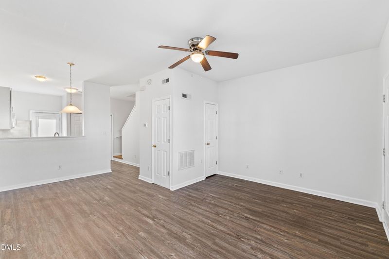 12 Cheltenham Dr, Clayton, NC 27520