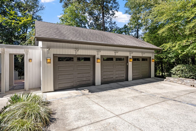 120 Donegal Dr, Chapel Hill, NC 27517