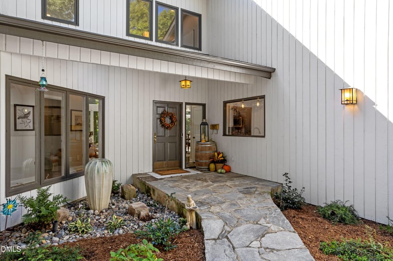 120 Donegal Dr, Chapel Hill, NC 27517