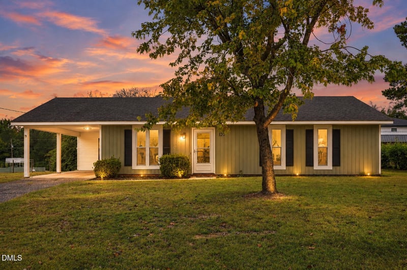 120 Mars Dr, Dunn, NC 28334