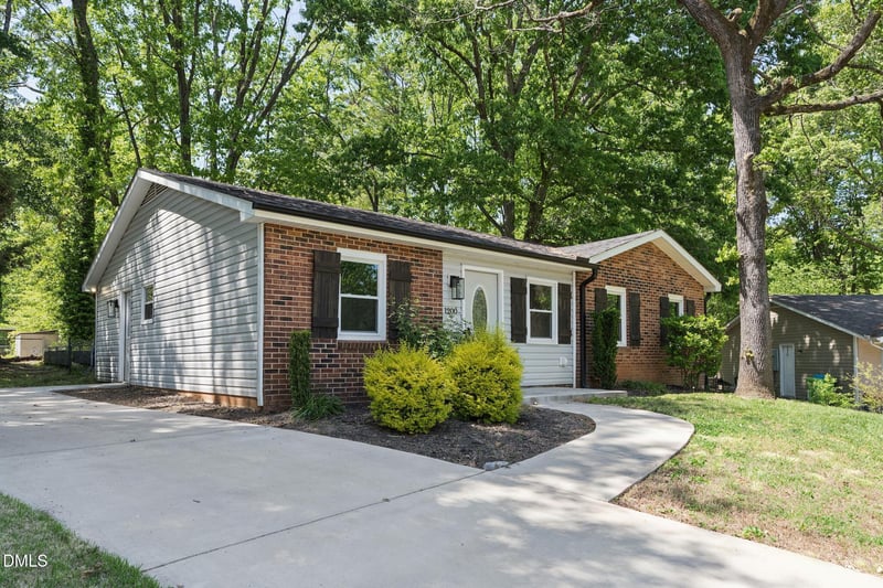 1200 Armstrong Cir, Raleigh, NC 27610