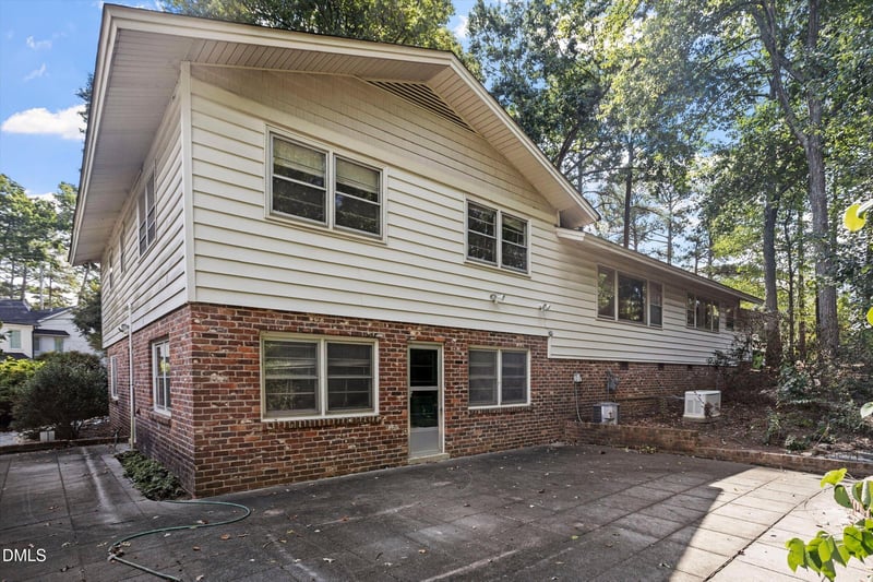 1200 Glen Eden Dr, Raleigh, NC 27612